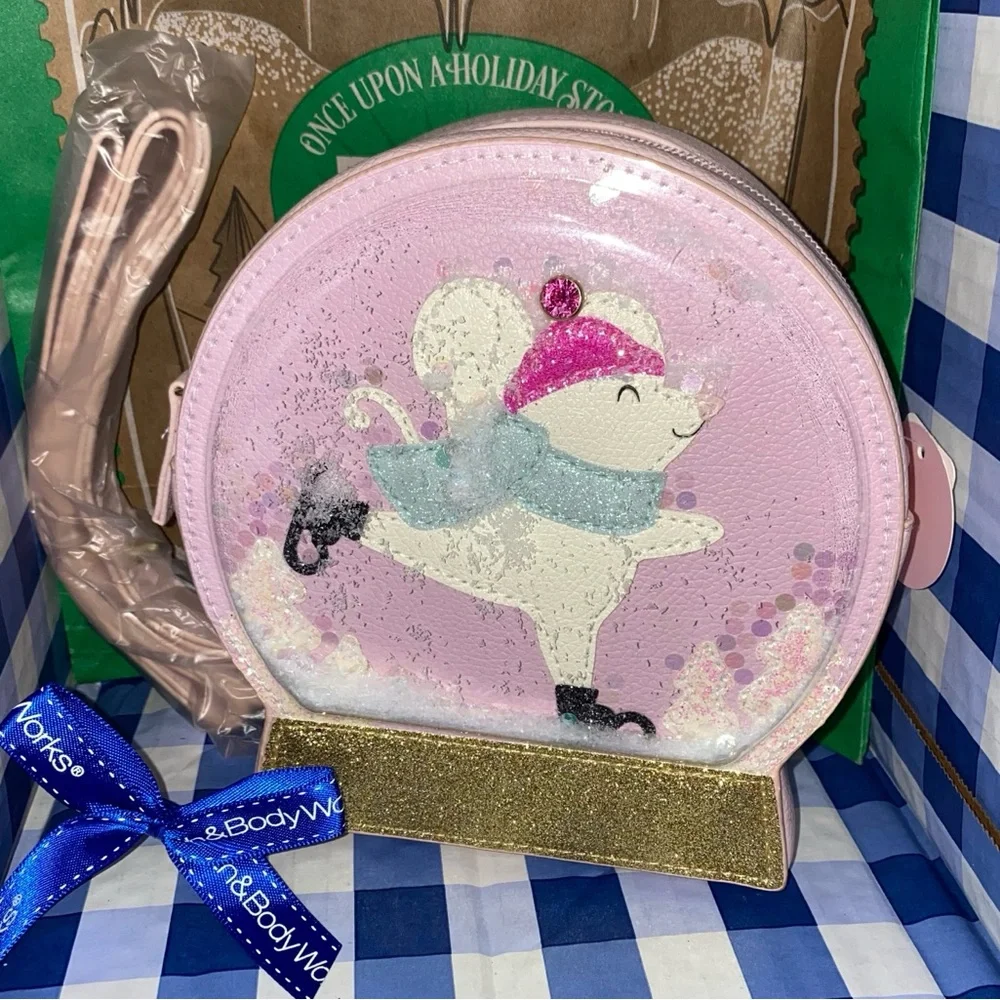 BATH AND BODY WORKS SNOW GLOBE MOUSE COSMETICS BAG